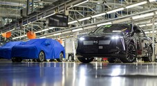 Stellantis, alla scoperta di Melfi: dove nasce la DS N°8. Nello stabilimento sono uscite in 30 anni auto che hanno fatto la storia