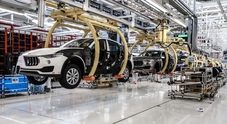 Stellantis: a Mirafiori -22% la produzione, in tre mesi solo 70 Maserati. Si spera nella 500 ibrida