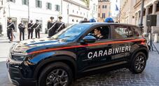 La Jeep Avenger elettrica mette la divisa dei Carabinieri