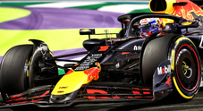 Verstappen e il super giro da pole, la scia di Tsunoda e i due tentativi: così ha battuto Piastri. Norris a muro, Leclerc quarto