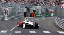 FE, il "giallo" del PitBoost di Müller (Andretti), che ha rallentato quando era in testa dopo aver caricato la batteria