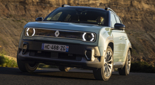 Renault 4 E-Tech, l'icona ritorna con un cuore elettrico. Due potenze differenti, autonomia fino a 409 km