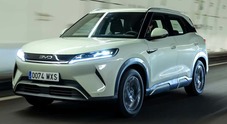 Mercato auto, Byd per la prima volta supera vendite di Tesla in Europa. Ad aprile la casa di Musk a -49%, la cinese fa +359%