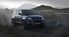 Land Rover Defender si rinnova, l'inarrestabile 4x4 è più esclusiva e intuitiva