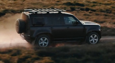 Land Rover Defender si rinnova, l'inarrestabile 4x4 è più esclusiva e intuitiva