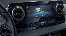 «Gli automobilisti rischiano di rimanere senza radio in auto». Agcom lancia l'allarme: «Alcuni costruttori già non le producono più»
