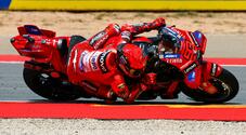 Gp di Aragon, tris Ducati: Marc Marquez vince davanti al fratello Alex e Pecco Bagnaia