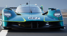 Aston Martin Valkyrie LM: solo per 10 aspiranti piloti. Deriva dall'hypercar che corre nel Wec, ha il V12 da 6,5 litri da 697 cv