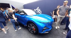 24h Le Mans, grande interesse per la Alpine A390 e appluasi per la A110 Ùltime pilotata da Luca de Meo