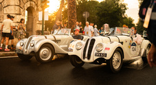 Gioielli storici in parata, le auto della 1000 miglia 2025 sfilano per il centro di Roma