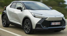 Toyota vira su plug-in hybrid: “favorisce transizione elettrica”. Studio analizza dati su 31mila km percorsi da 100 guidatori