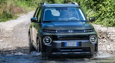 Hyundai, la Inster si fa Cross. La baby elettrica coreana si sdoppia affiancando alla citycar elettrica una proposta avventurosa