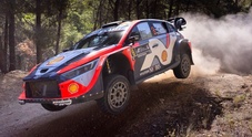 Wrc, Tänak (Hyundai) allunga in testa all'Acropolis Rally, la scuderia coreana sogan la vittoria otto mesi diopo l'ultima