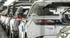 Dazi, in vigore accordo Uk-Usa per riduzione su settore auto e aerospaziale