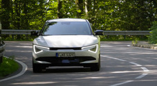 Kia EV6 2025: più autonomia, design futuristico e tecnologia da premium