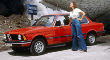 BMW Serie 3 festeggia mezzo secolo: nata nel 1975, è alla settima generazione