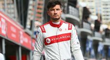 FE, licenza a punti, Dennis (Andretti) a quota 7. In quattro a zero, inclusi gli "italiani" Mortara (Mahindra) e di Grassi (Lola Yamaha Abt)