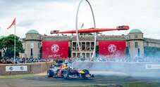 Goodwood, il Festival of Speed è partito: uno show dalle supercar alle F1