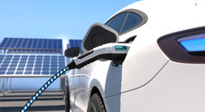 Auto elettrica in forte crescita in Europa dopo una pausa nel 2024. In forte aumento le colonnine