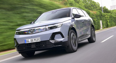Opel Grandland AWD, la prima elettrica quattro ruote motrici del marchio tedesco