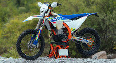 KTM ha svelato la nuova gamma EXC 6Days 2026. Modelli sviluppati per esaltare lo spirito “Ready to Race”