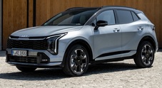Kia rinnova il Suv-icona Sportage. Stile ritoccato, nuove tecnologie e tutte le motorizzazioni: a benzina, ibrida, diesel e Gpl
