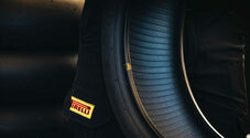 Pirelli a Misano testa i pneumatici per la MotoGP del 2027. Le moto hanno simulato le caratteristiche delle future 850cc
