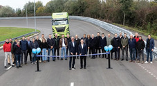 Iveco inaugura una pista prove rinnovata in Germania. Un circuito di 1,6 km con tratti per prove di frenata, rumorosità e pendenza