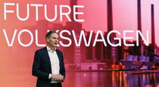 Volkswagen Group, “sull'elettrico previsioni troppo ottimistiche”. Il ceo Blume: «Serve flessibilità per la transizione energetica»