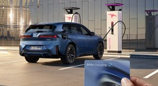 Bmw iX3 50 xDrive, anche la ricarica fa un salto nel futuro. La prima Neue Klasse passa dal 10 all'80% in solo 21 minuti