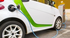 Auto elettrica, fa bene all'ambiente solo dopo aver percorso 50.000 km: ecco perché