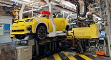 Renault tocca il traguardo delle 100mila 5 E-Tech Electric prodotte a Douai in 15 mesi
