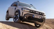 Dacia: le meraviglie di Duster ibrido, 4x4 e anche Gpl. In mostra tutte le sue qualit&agrave; sulle impegnative piste del Marocco