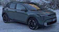 Kia Stonic si aggiorna: nuovo look, luci a &ldquo;L&rdquo; e 1.0 mild hybrid pi&ugrave; brillante per restare la crossover concreta di sempre. Il nostro test drive