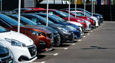 Mercato dell'auto usata in crescita nel 2025 in Italia (+2,1%). Cresce anche il parco circolante
