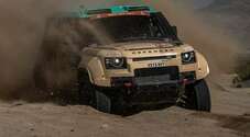 Defender nella storia: vince la sfida della Dakar conquistando una spettacolare doppietta al debutto