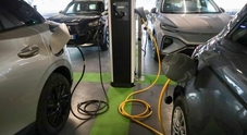Italia fanalino di coda per elettriche nel 2025. Unrae, &ldquo;quota Bev negli altri 30 Paesi europei al 21,2%, tre volte la nostra&rdquo;