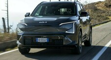 Kia partner di Courmayeur per la mobilit&agrave; sostenibile. Le novit&agrave; EV5 e PV5 per i trent'anni in Italia