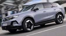 Opel completa la famiglia Grandland: ecco la versione elettrica Awd. &Egrave; versatile e piacevole da guidare