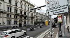 Milano, rinviato al 2028 divieto ingresso ztl Quadrilatero per le due ruote. Il Comune, sono il 30% dei transiti