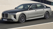 Bmw Serie 7, l'high tech della Neue Klasse che ridefinisce i canoni dell'ammiraglia di lusso. Disponibile in tutte le varianti di motore