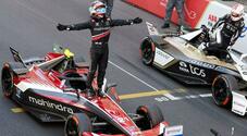 FE, De Vries (Mahindra) trionfa nell'E-Prix di Monaco. Poi Evans (Jaguar) e clamoroso podio per il debuttante Mart&igrave; (Cupra)