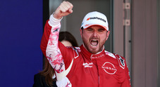 FE, secondo trionfo per Rowland (Nissan) nell'E-Prix di Monaco. Primo podio per Drugovich (Andretti), terzo Da Costa (Jaguar)
