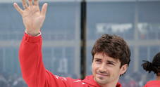 Leclerc &ldquo;in rosso&rdquo; a vita: Charles prolunga il contratto con la Ferrari: &laquo;Per me &eacute; una seconda famiglia&raquo;