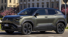 Suzuki, la Vitara elettrica offre comfort e spazio eccellente. L'abitacolo &egrave; progettato per offrire un&rsquo;esperienza premium