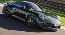Porsche, nel semestre ha venduto &ldquo;solo&rdquo; 122mila auto (-16%): &egrave; il livello pi&ugrave; basso dal 2020. Bene la gamma 911 (+19%)