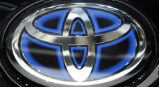 Toyota, utile trimestrale record, rialza le stime annue. Nel primo semestre 2026 per&ograve; vendite globali scese del 2,8%