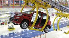 Produzione industriale, in Italia frena ma vola l'automotive: fabbricazione auto a +22,7% nel semestre e +10,5% a giugno