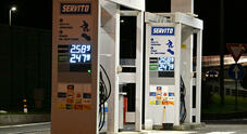 Carburanti, la benzina vola: 2,105 &euro;/l e 2,214 &euro;/l per il gasolio. Rebus nuovi sostegni per il governo
