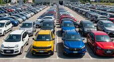 Mercato auto Italia +9,9% a settembre. Elettriche + 47,3% e quota al 7,6%. Mild e full hybrid +23,1%